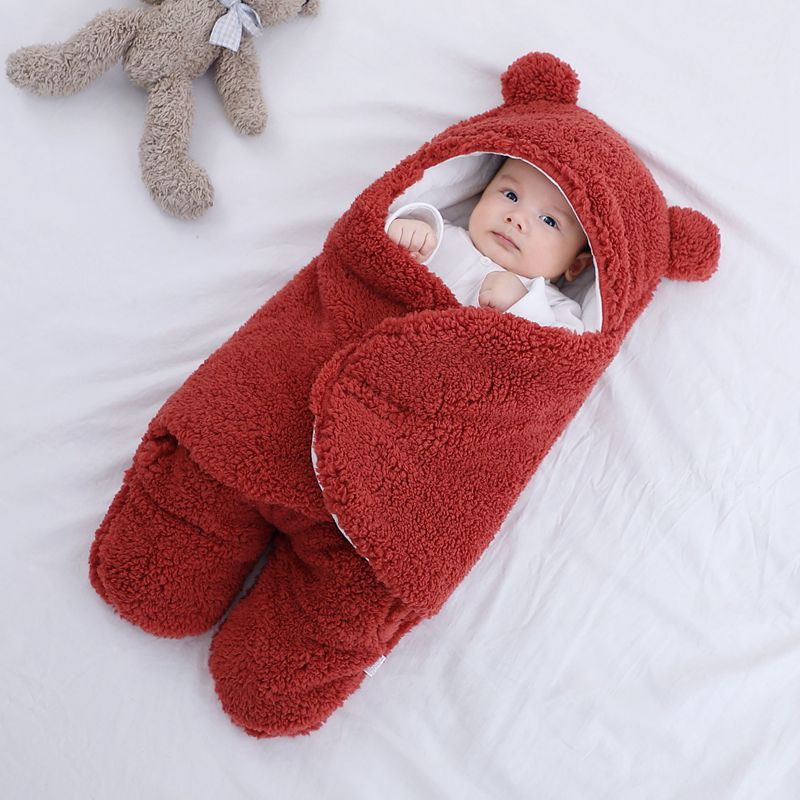 Imported Winter Baby Sleeping Bag Flannel Swaddle Wrap with Legs and Hood Receiving Blanket Sleeping Bag for 0-9 Months