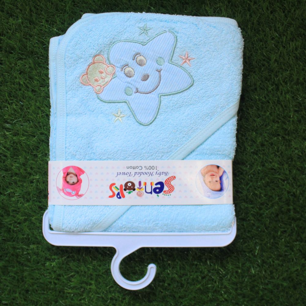 Cute Embroidered Characters Baby Hooded Bath Towel for 0-2 Years