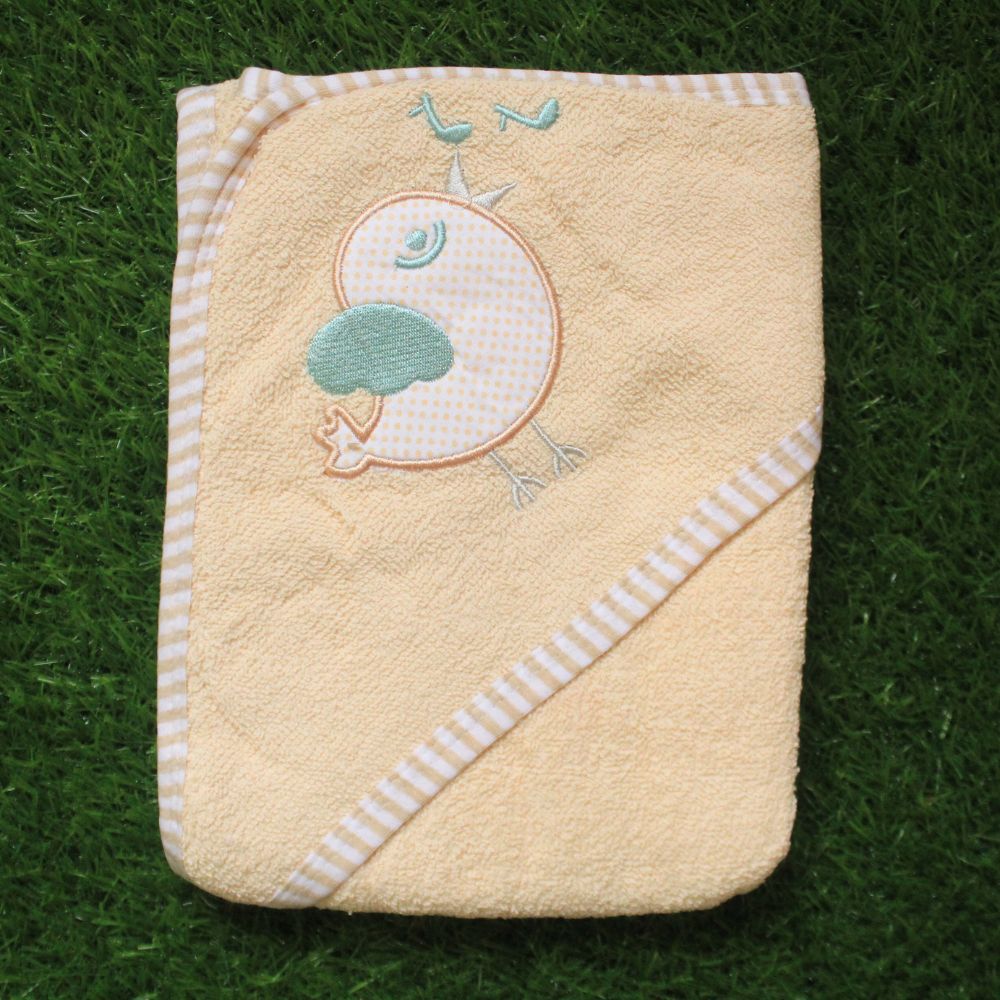 Embroidered Characters Cute Baby Hooded Bath Towel for 0-2 Years