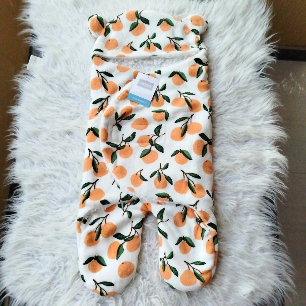 Imported Winter Baby Sleeping Bag Flannel Swaddle Wrap with Legs and Hood Receiving Blanket Sleeping Bag for 0-6 Months