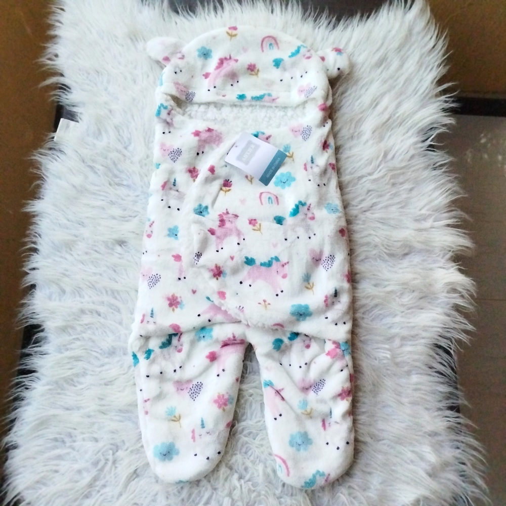 Imported Winter Baby Sleeping Bag Flannel Swaddle Wrap with Legs and Hood Receiving Blanket Sleeping Bag for 0-6 Months