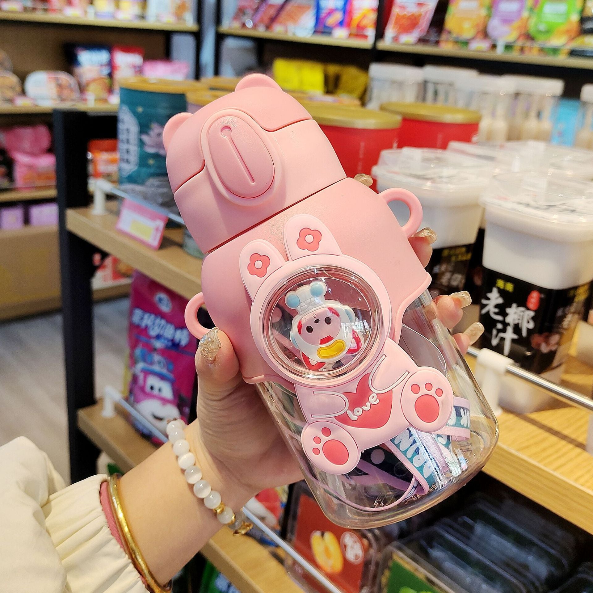 Imported 600ml Kids Cartoon Sippy Cup 3D Big Character Bottle with Leak-Proof Straw and Adjustable Strap