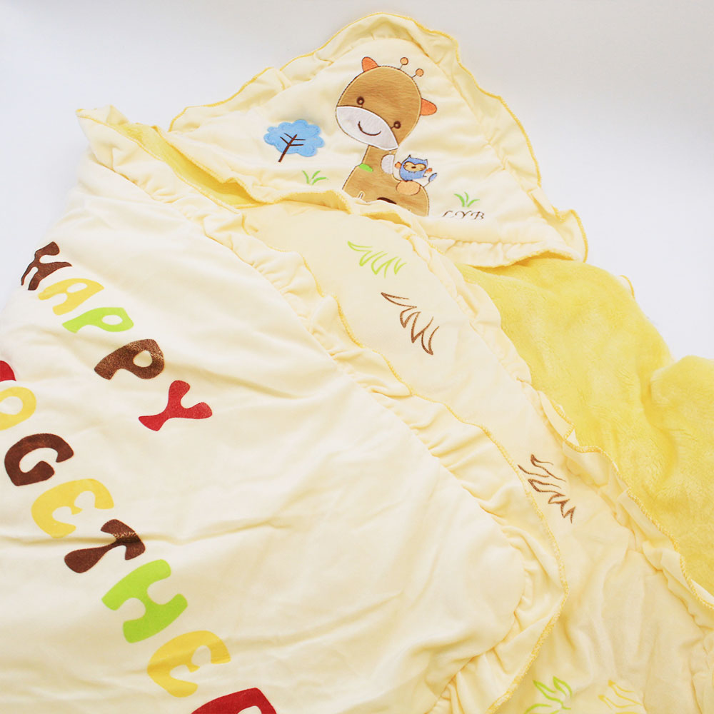 Imported Baby Cute Giraffe Warm and Soft Swaddle Wrapper Hooded with Hood Double Layer Receiving Blanket Polyester filled Sleeping Carry Nest For 0-12 Months